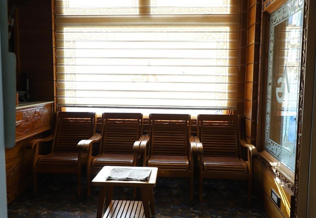 Anandha Grand Lodge Tiruchchendūr Buitenkant foto